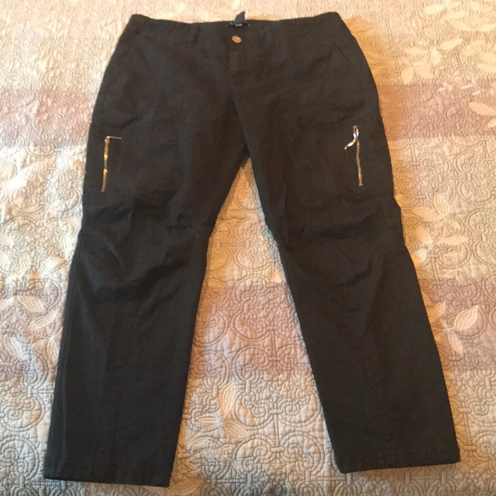 EUC White House Black Market Black Pants (1126)